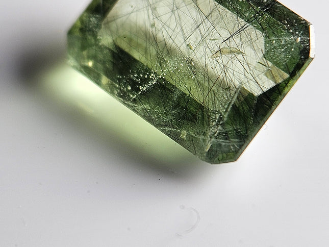 Rare 4.71ct Actinolite needles present in Peridot!