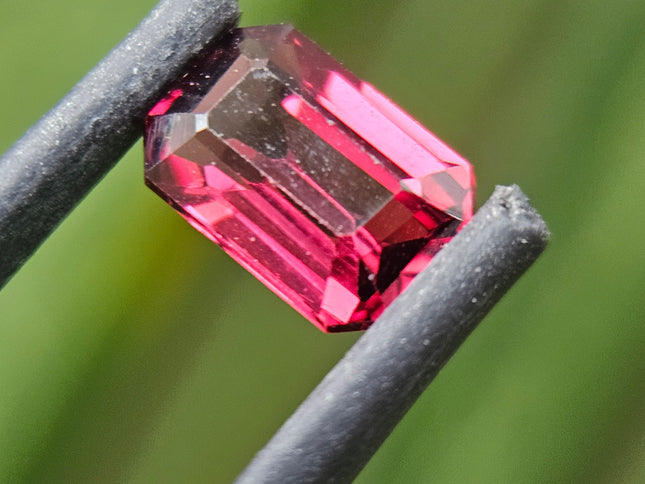 1.74ct Mahenge Pink Garnet