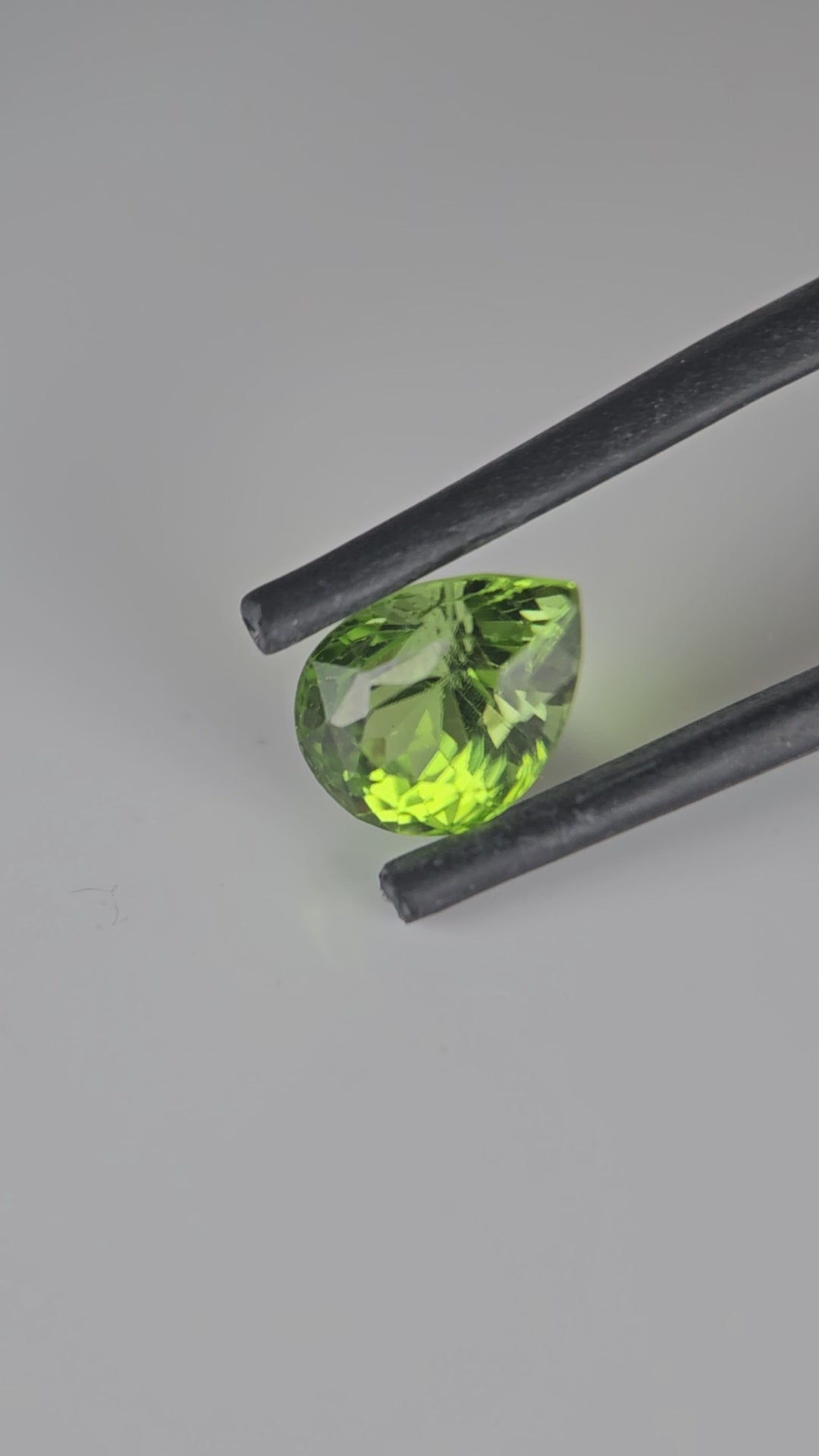 2.20 CT Vivid Green Peridot Gem -
