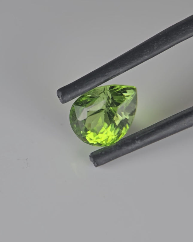 2.20 CT Vivid Green Peridot Gem -