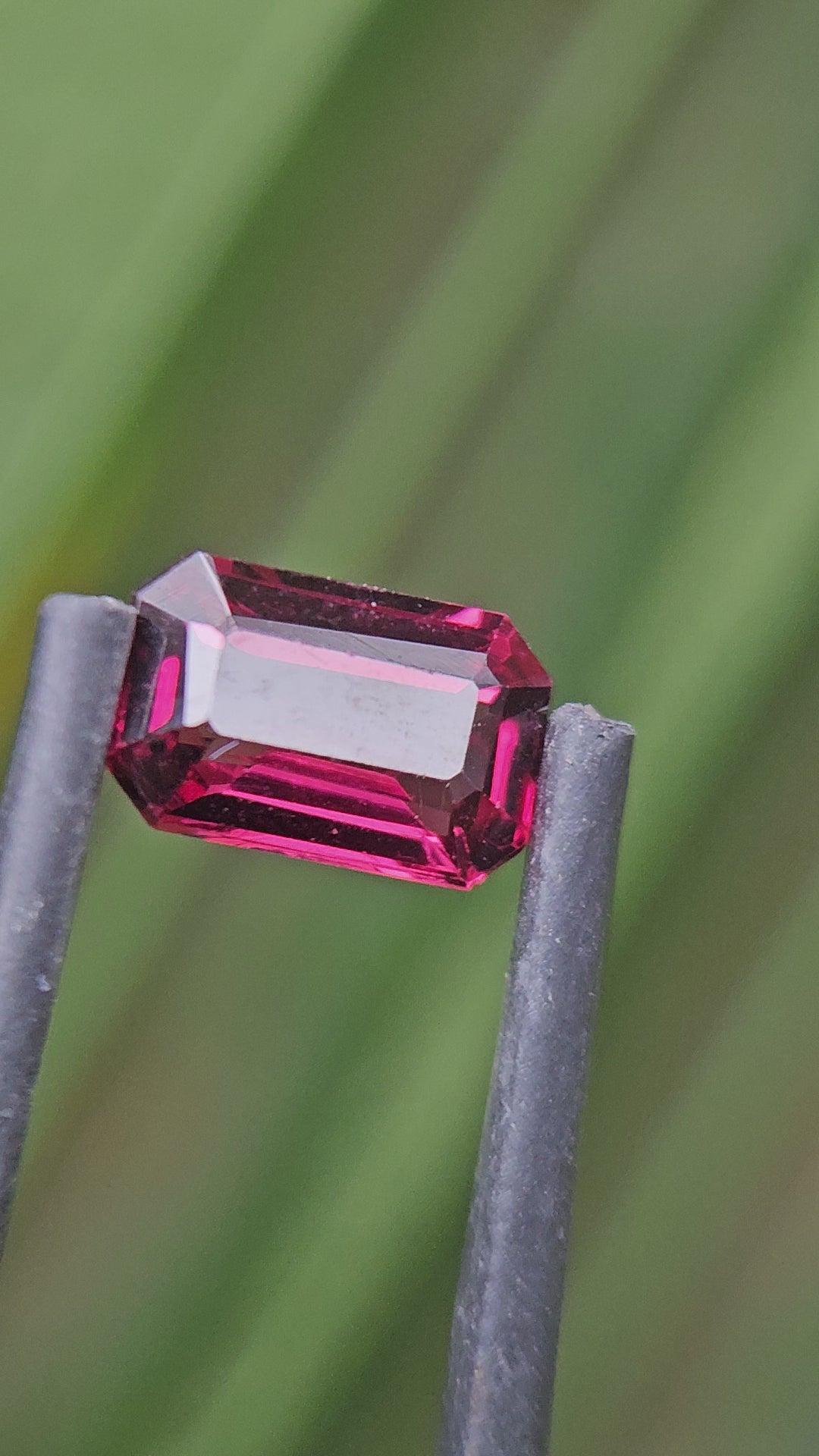 1.74ct Mahenge Pink Garnet